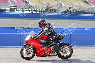 media/Jan-22-2023-Fastrack Riders (Sun) [[8956088f29]]/Cali Photo Jr by Rozzalyn/